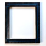 cadre en marqueterie de paille noir - filet bleu
